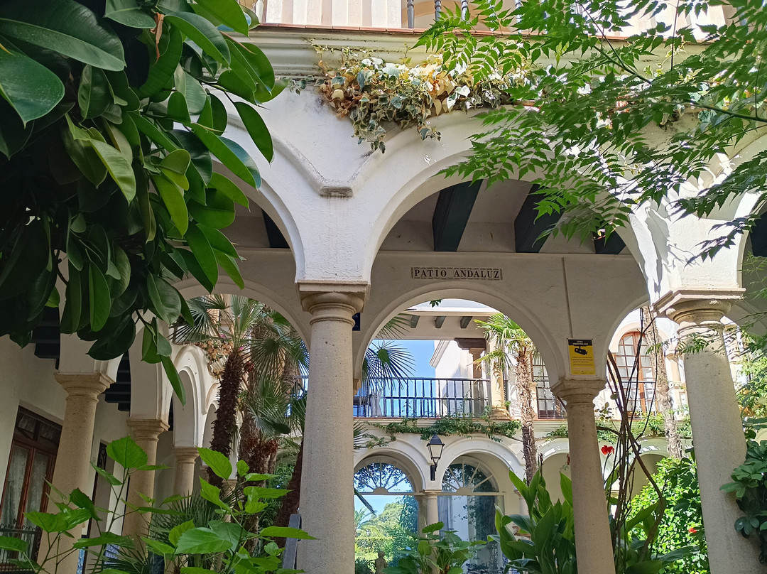 El Roc de Sant Gaieta-Roda de Bara必去景点