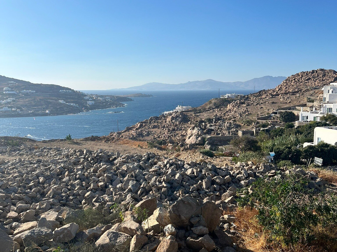 Ornos Beach-奥诺斯必去景点