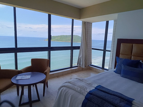 埃尔熙厄尔莫罗海滩酒店主图