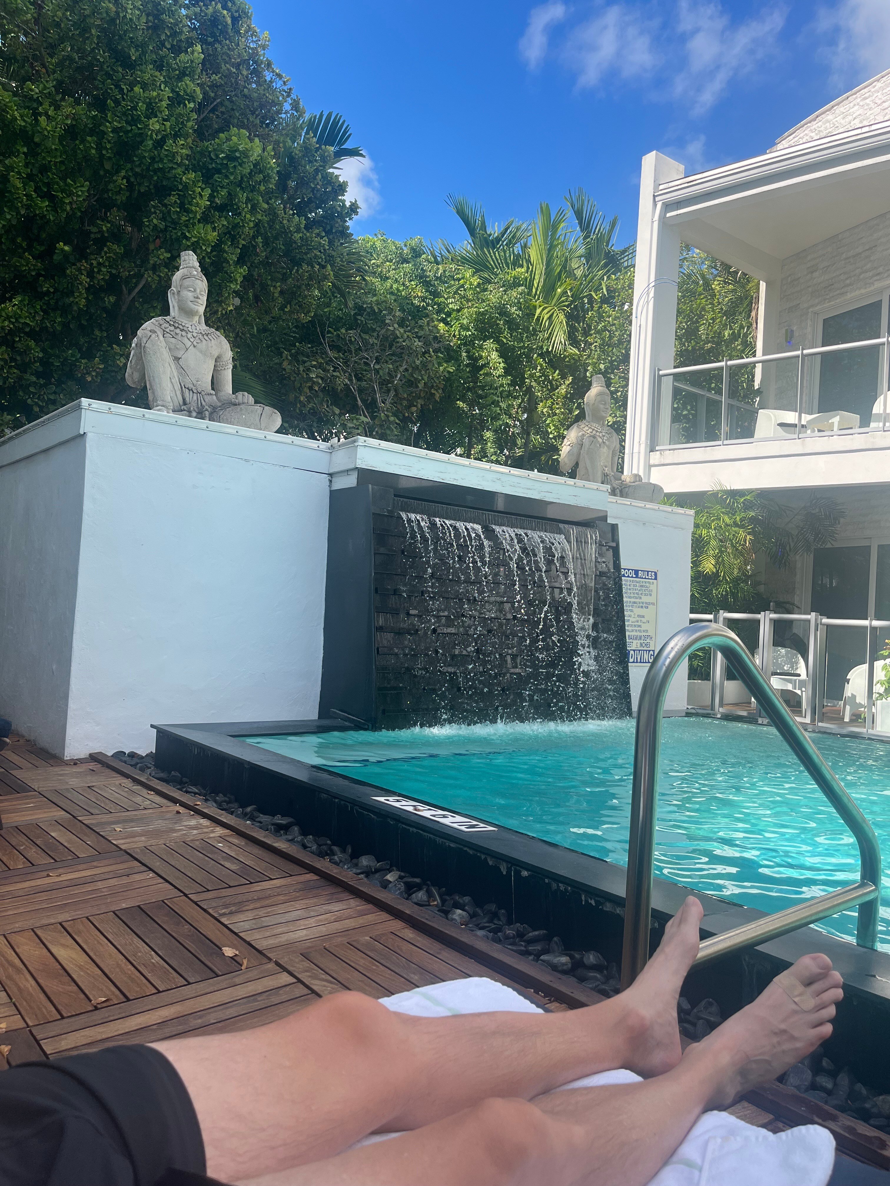 基韦斯特森特傲途格精选酒店-泳池