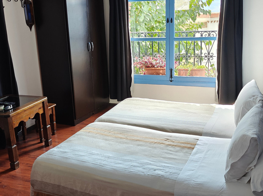 阿勒哈利法酒店主图