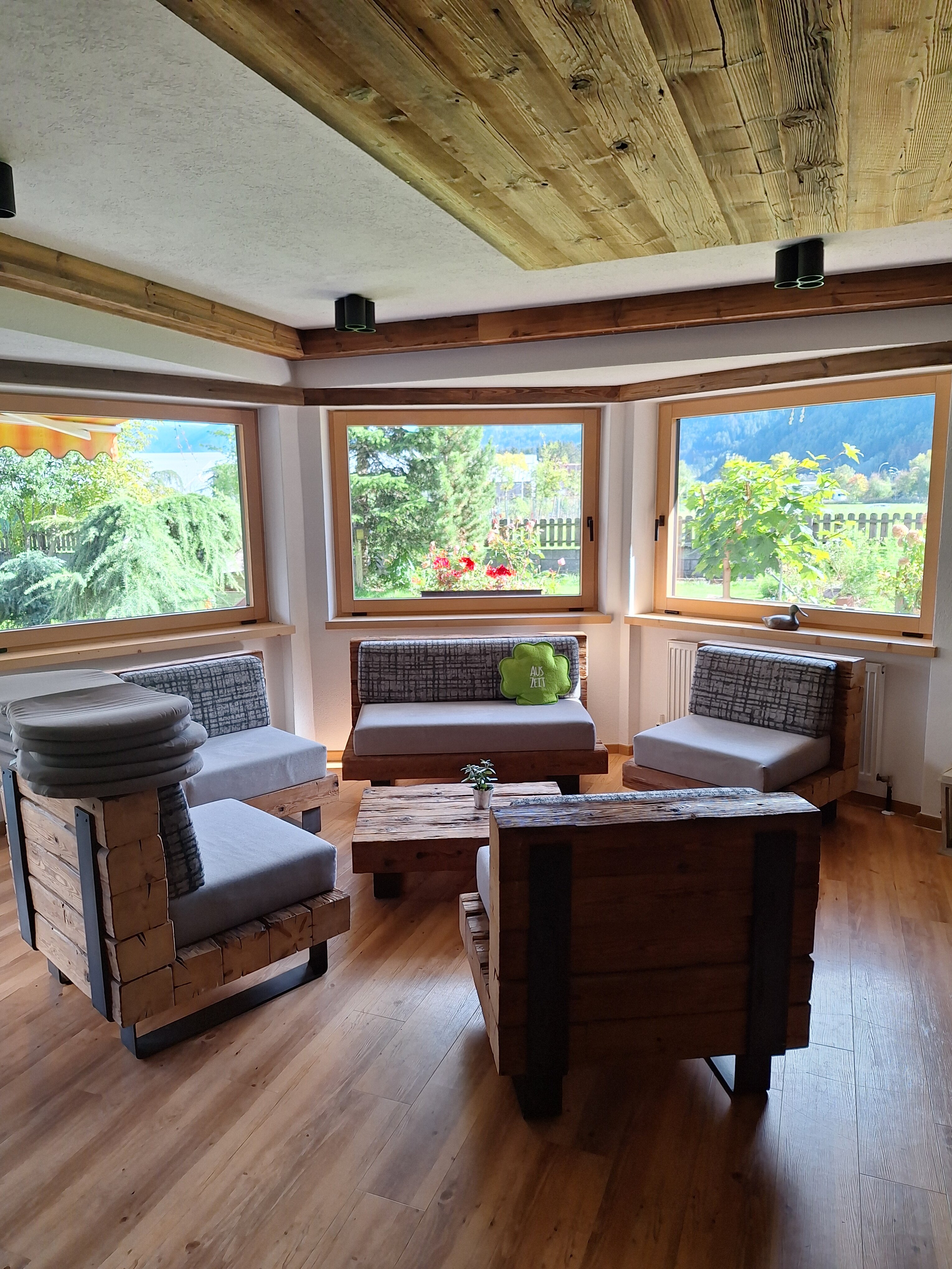 Pension Frick-官方