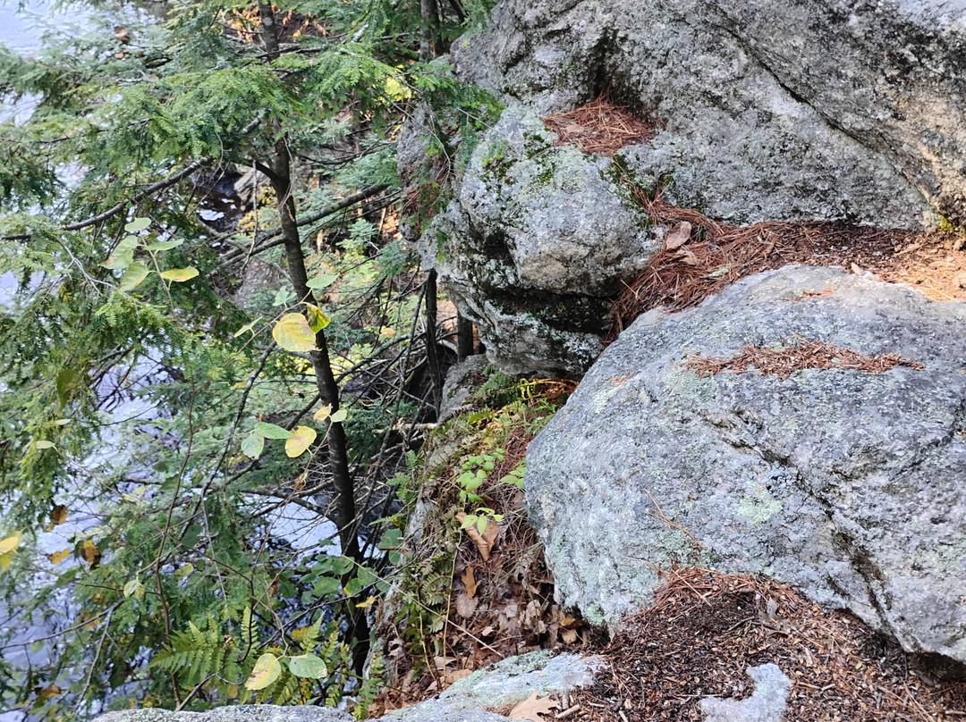 Snow Falls-West Paris必去景点