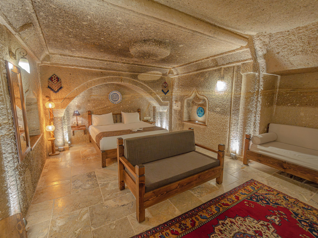 Zara Cave Hotel主图