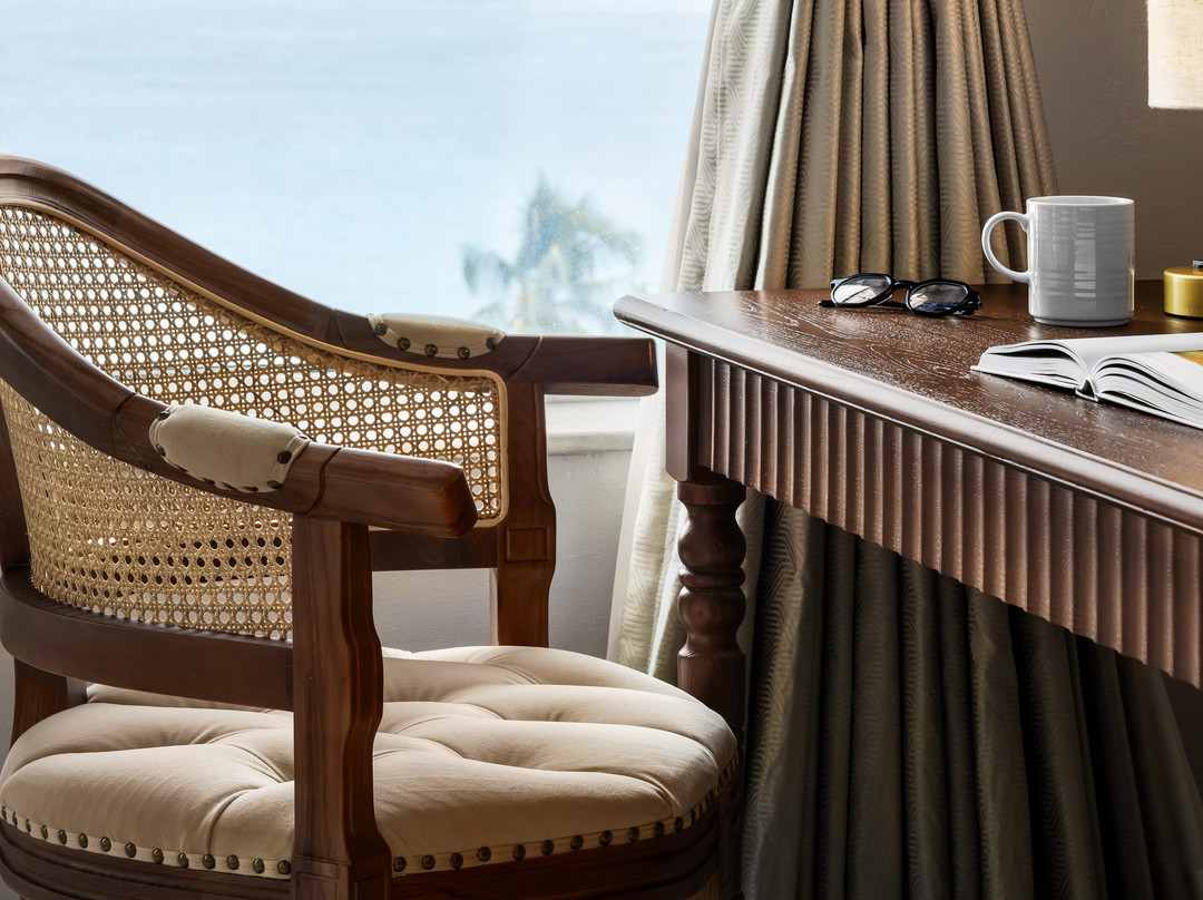 拿骚不列颠酒店主图