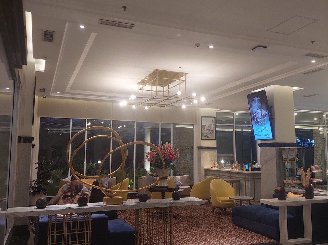 Astanaraya Suites Hotel主图