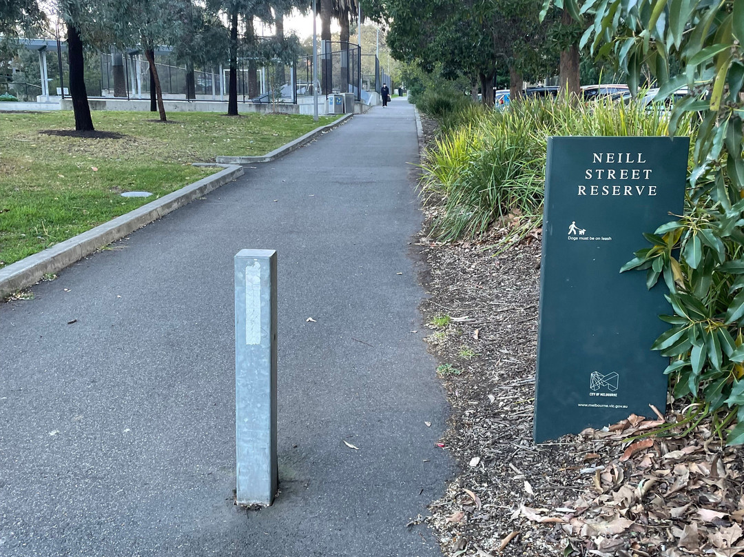 Neill Street Reserve-Carlton必去景点