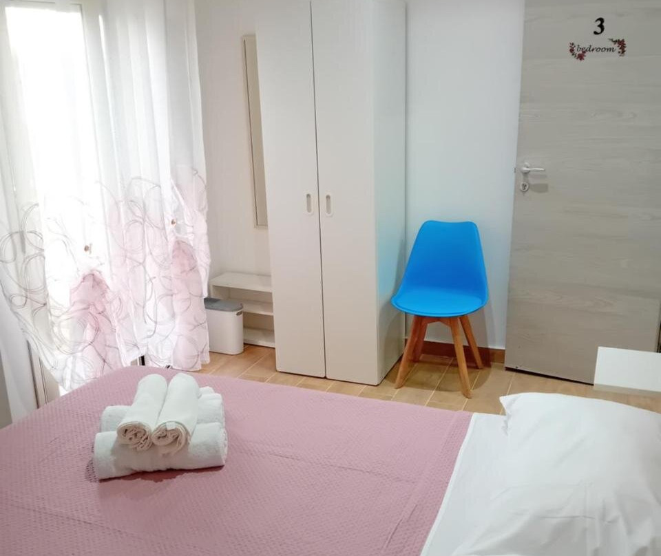 B&b Emanik