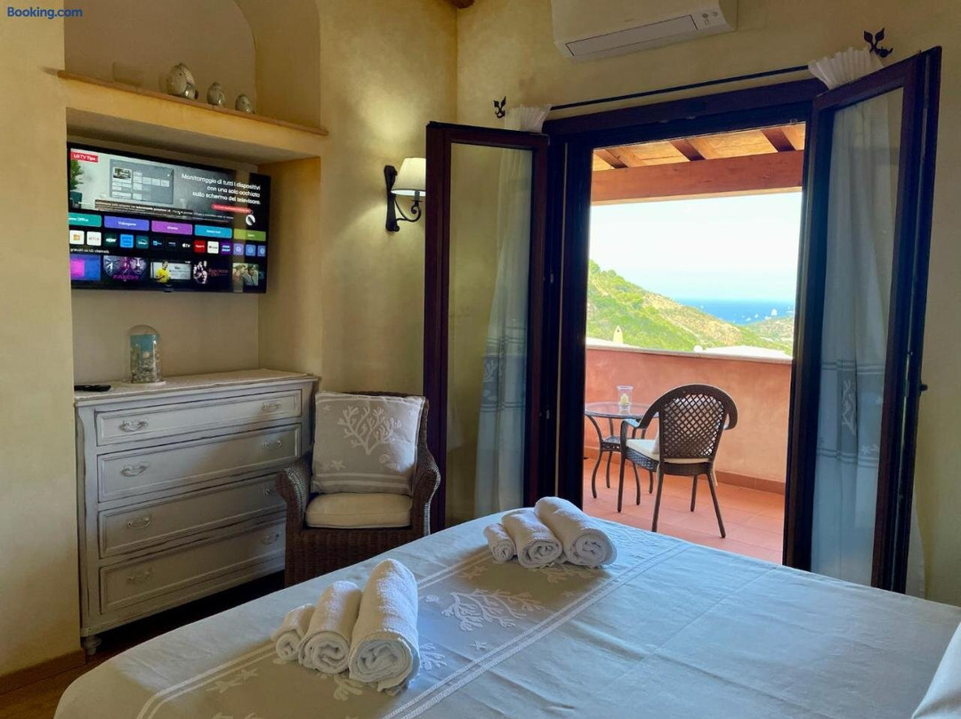 Matty & Yla - Costa Smeralda -
