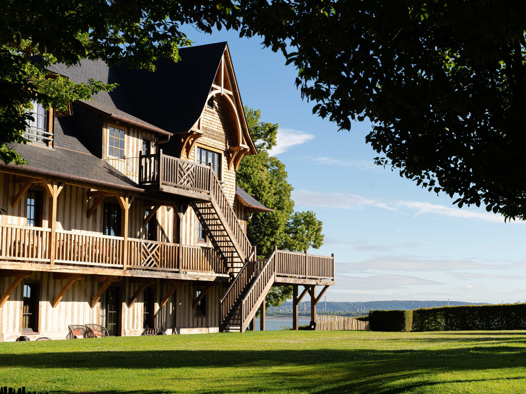 圣西米恩农场酒店主图