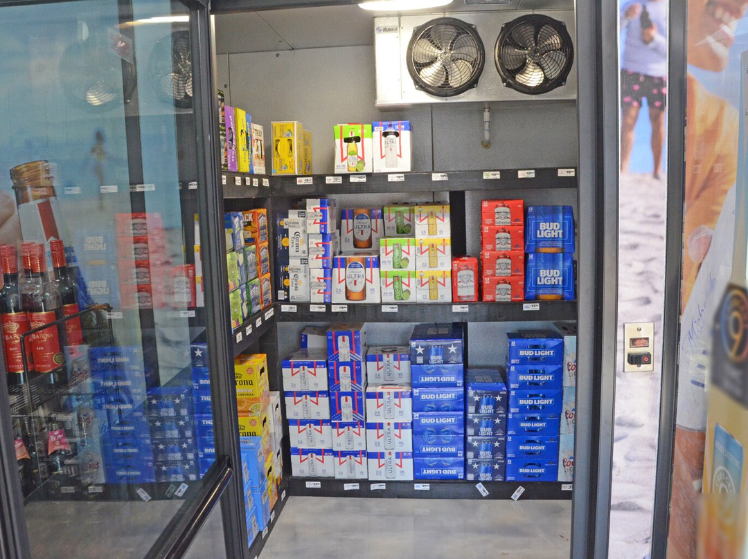 Jubilee Wine & Liquor-比洛克西必去景点