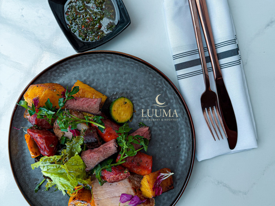 LUUMA Restaurant & Rooftop