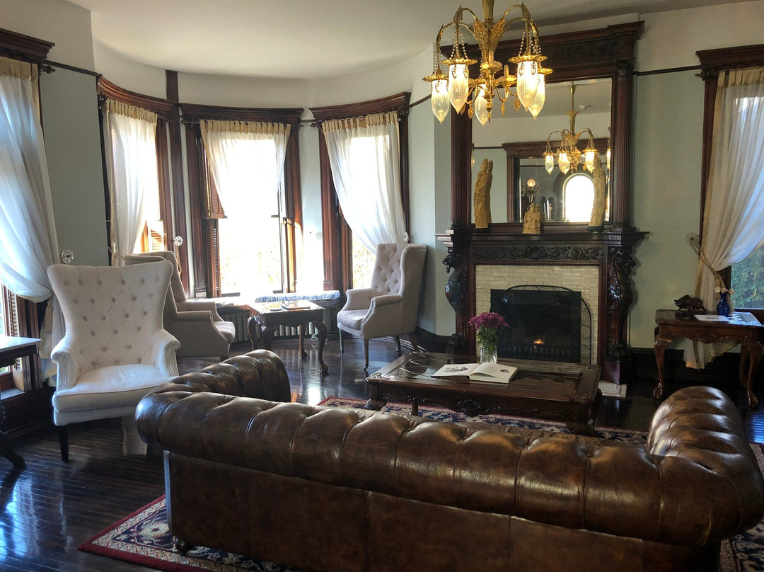 Gage Mansion Bed & Breakfast主图