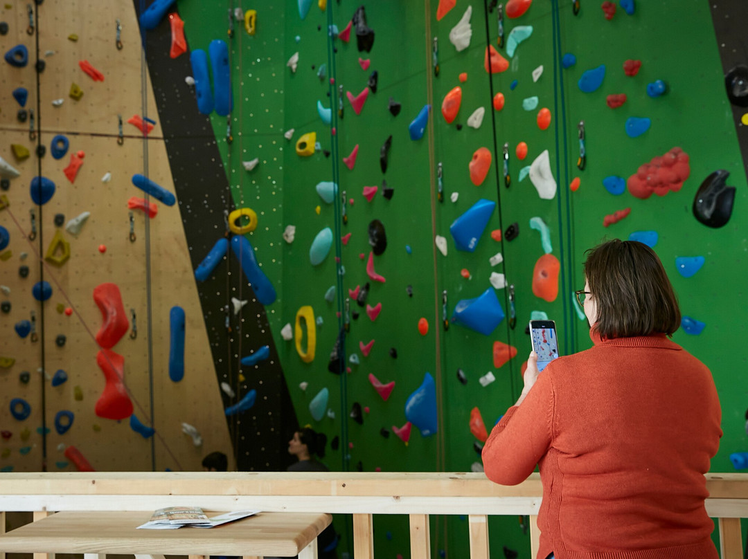 Hop'n Bloc - Salle D'escalade