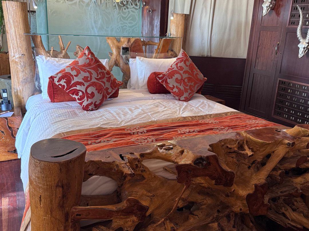 特拉度假酒店主图