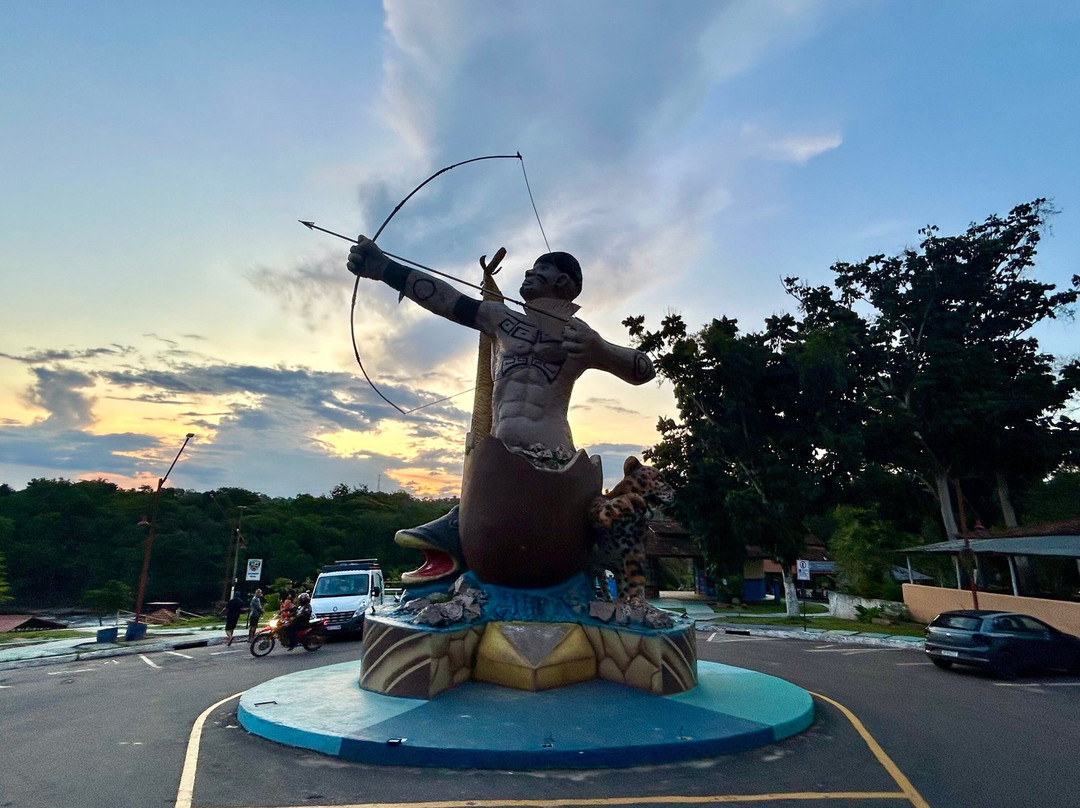 Estatua do Indio no Cupuacu-Presidente Figueiredo必去景点