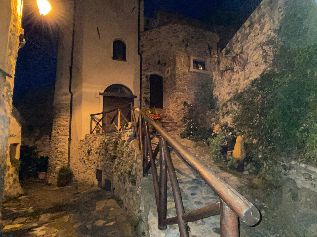 Centro Storico Zuccarello-Zuccarello必去景点