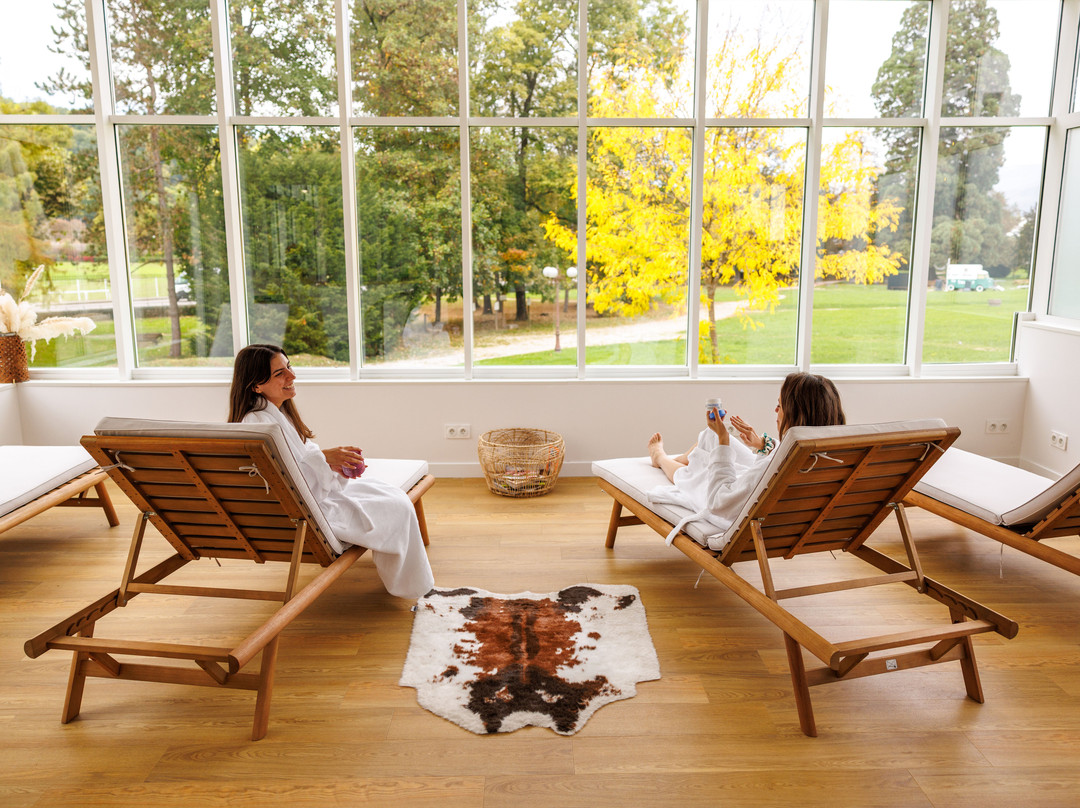 Les Bains des Alpes - Spa Nuxe-艾克斯莱班必去景点