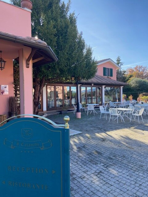 伊卡朗基餐厅乡村酒店主图