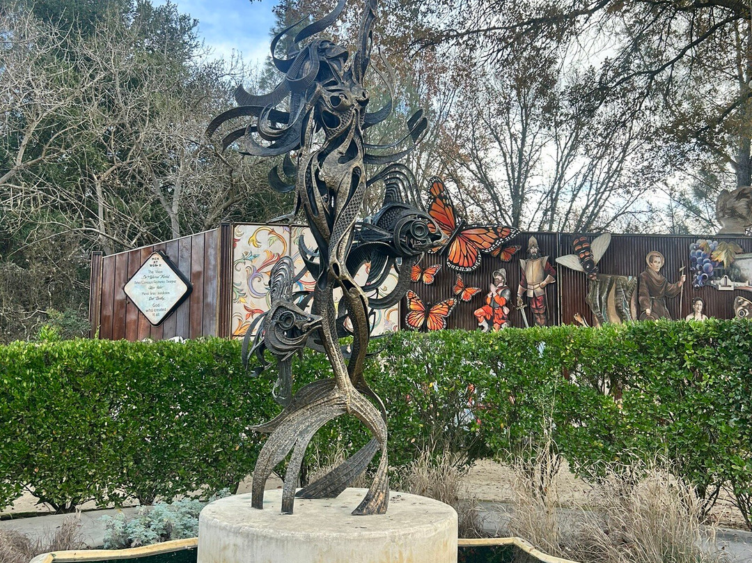 Sculpterra Winery & Sculpture Garden-帕索罗布尔斯必去景点