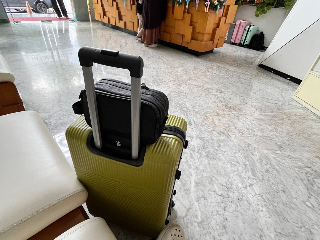 Ascent Hotel & Cafe Malang主图