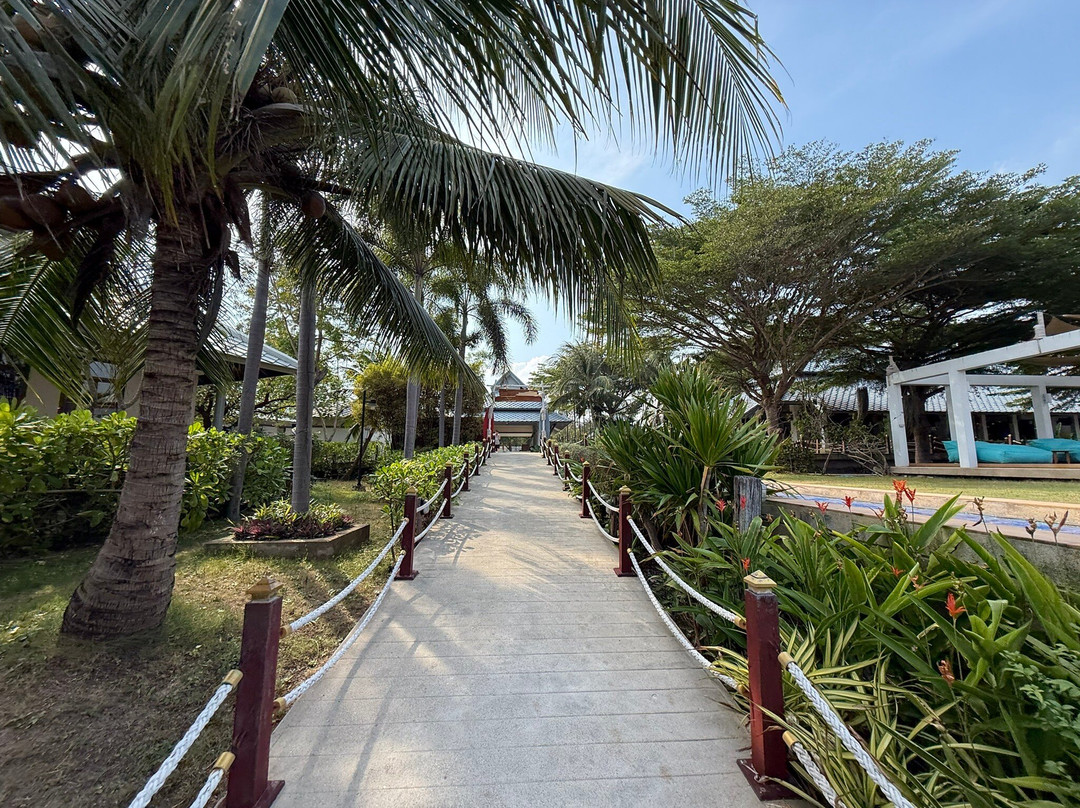 希拉伦酒店主图