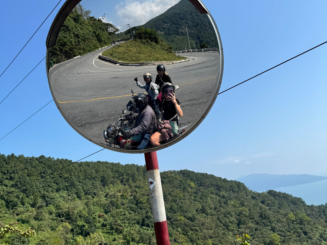 Hai Van Pass Riders-顺化必去景点