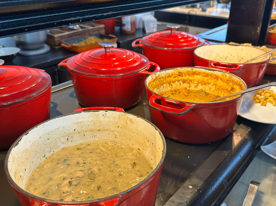 Plaza Premium Lounge Heathrow T5 Departures-伦敦必去景点