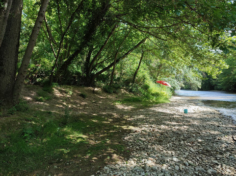 Naturokayarc-Lapenne必去景点