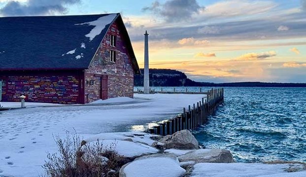 Edgewater Resort-官方