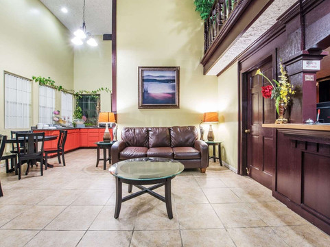 圣马科斯豪生酒店