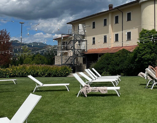 史波特乡村酒店主图