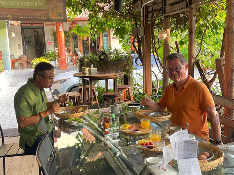 Charlie Connection Travel & Tour-暖武里必去景点