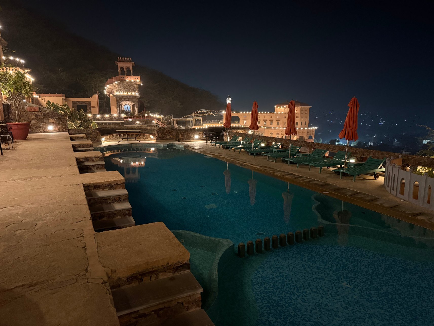 尼梅拉堡-宫殿酒店-泳池