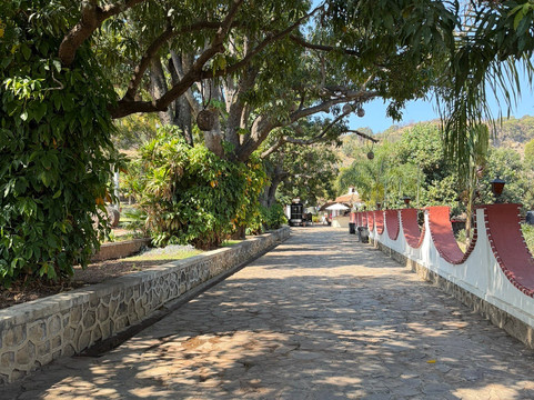 De Koppere Travel PV-瓦拉塔港必去景点