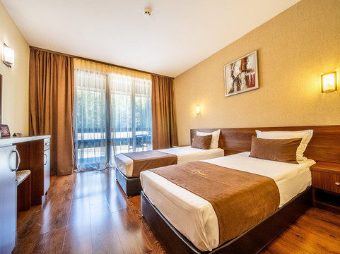 Oak Residence酒店和休闲中心主图