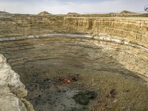 Darvaza Gas Crater-Darvaza必去景点