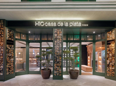 H10卡萨普拉塔酒店