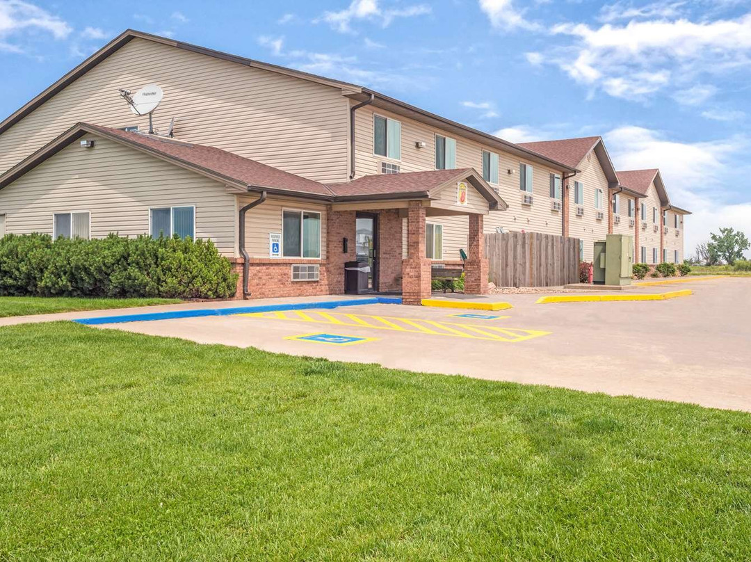 内布拉斯加城速8酒店