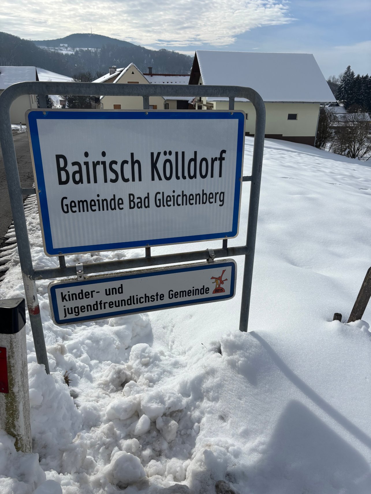 雷根斯坦伐肯乡间酒店-官方