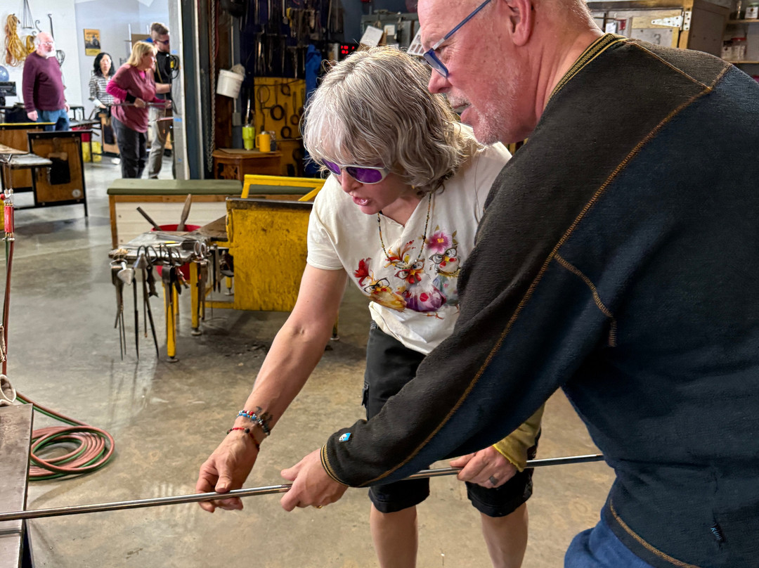 Lumel Glass Blowing Studio-白马市必去景点