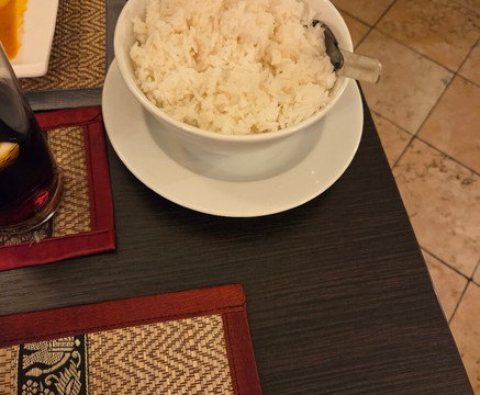 Toms Dookhun Thairestaurant