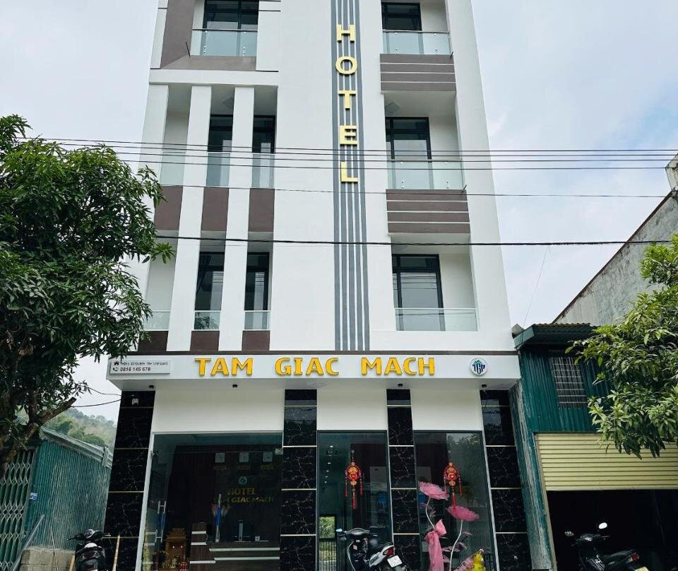 TAM GIAC MACH Hotel