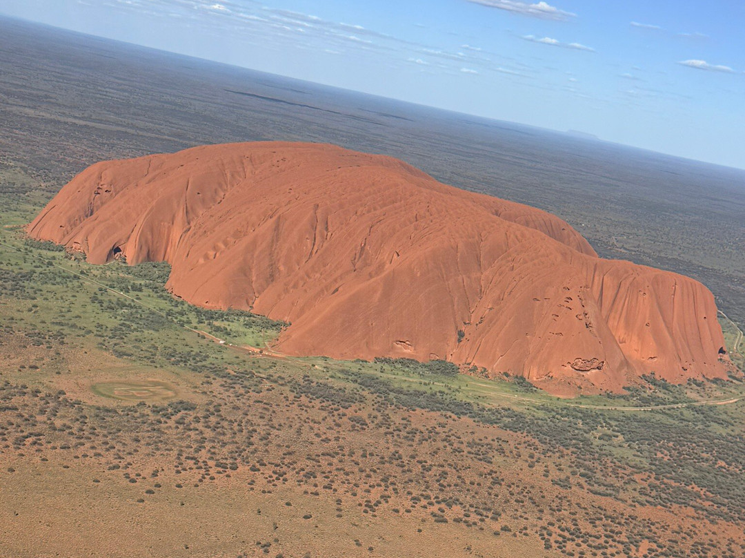 Ayers Rock Helicopters-尤拉拉必去景点