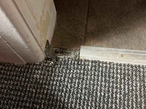 丁尼生酒店主图