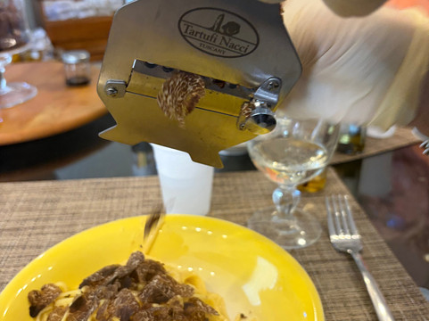 Tartufi Nacci-圣米尼亚托必去景点