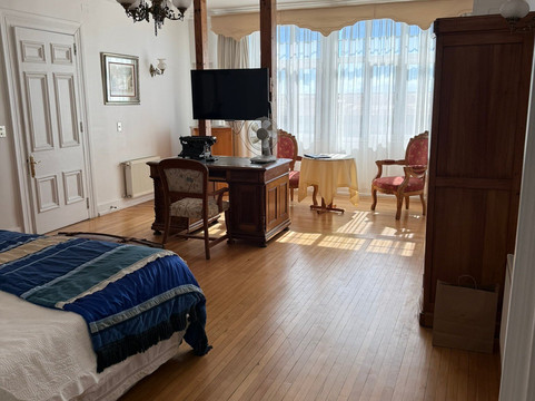 卡萨索默斯凯尔斯酒店主图