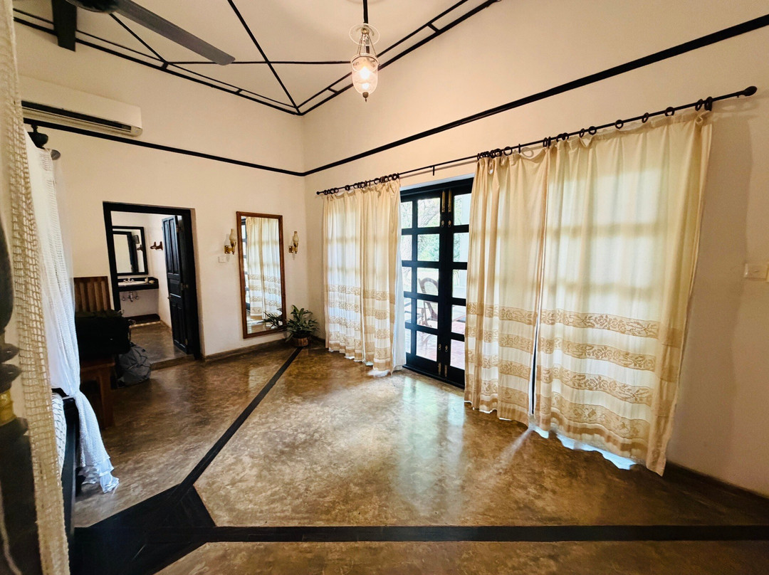 霍拉萨泊拉酒店主图