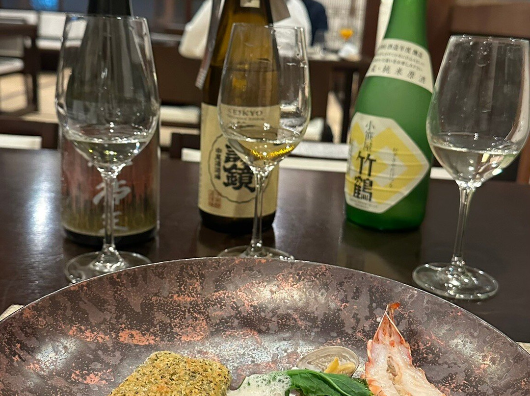 竹原盐场镇日本酒店主图