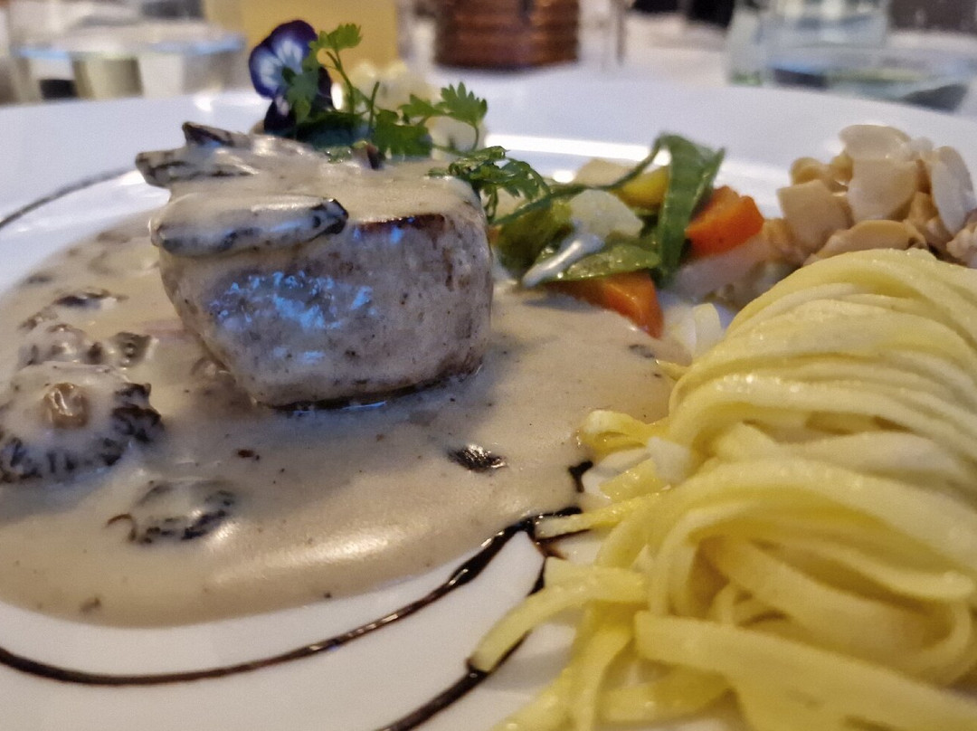 Hotel Hirschen Horn主图